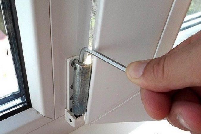 регулировка пластиковых окон в Запорожье